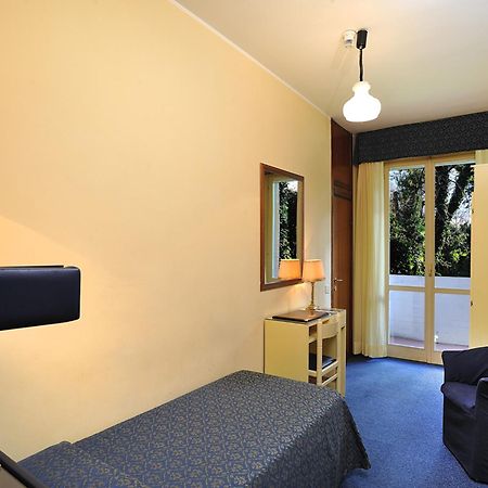 Hotel & Residence Dei Duchi Урбино Екстериор снимка