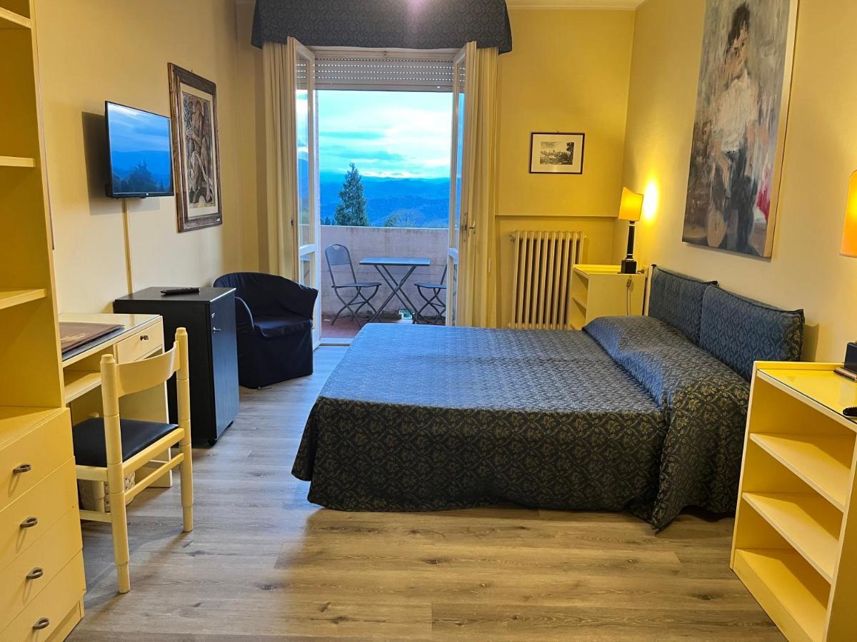 Hotel & Residence Dei Duchi Урбино Екстериор снимка