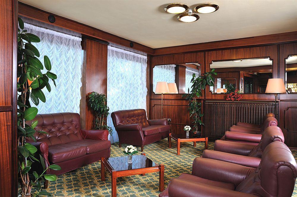 Hotel & Residence Dei Duchi Урбино Екстериор снимка