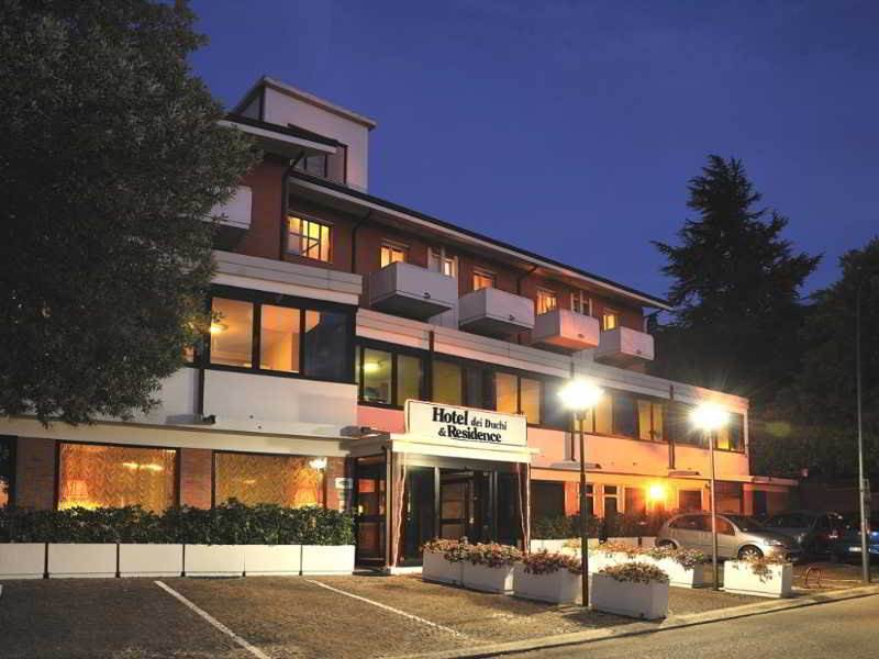Hotel & Residence Dei Duchi Урбино Екстериор снимка