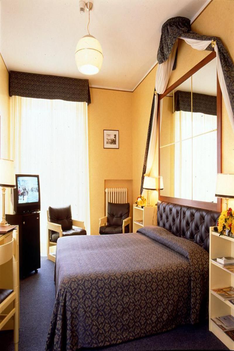 Hotel & Residence Dei Duchi Урбино Екстериор снимка
