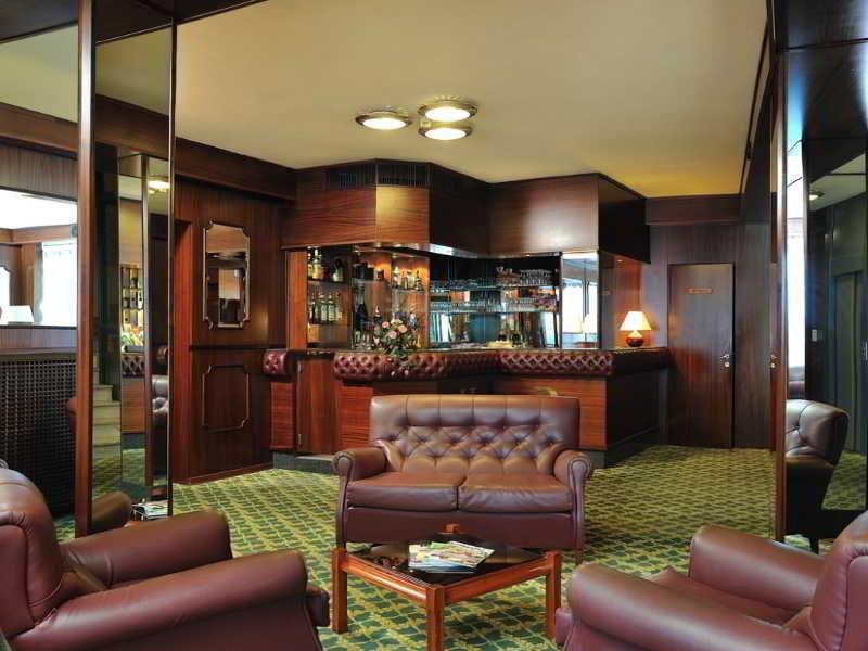 Hotel & Residence Dei Duchi Урбино Екстериор снимка