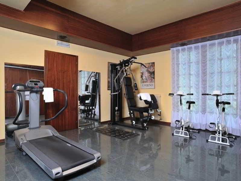 Hotel & Residence Dei Duchi Урбино Екстериор снимка