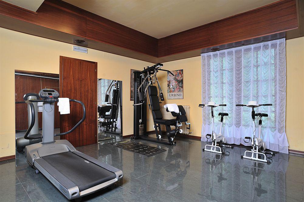 Hotel & Residence Dei Duchi Урбино Екстериор снимка